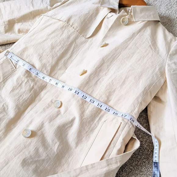 Club Monaco Ivory Spring Trench - Picture 9 of 11